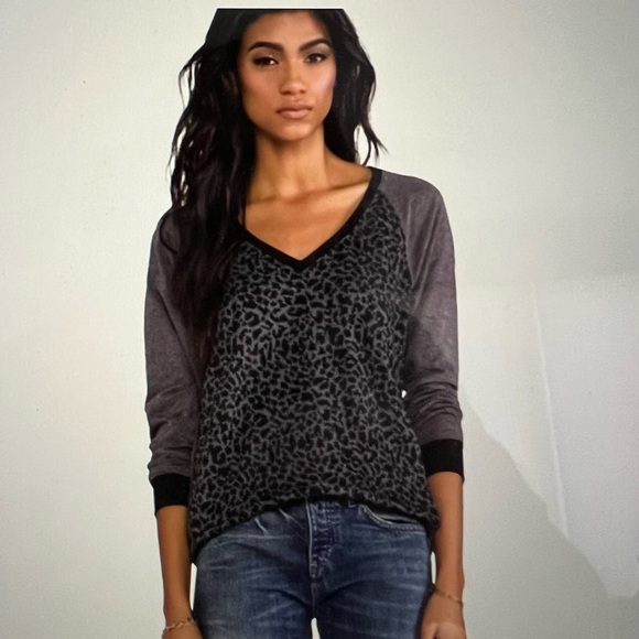 Sanctuary Leopard Print Zipper Detail Sweater Size Medium - Picture 5 of 13